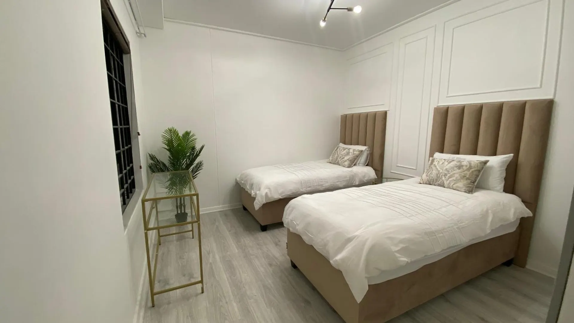 Luxe Living- Flatrock Apartment Cape Town South Africa