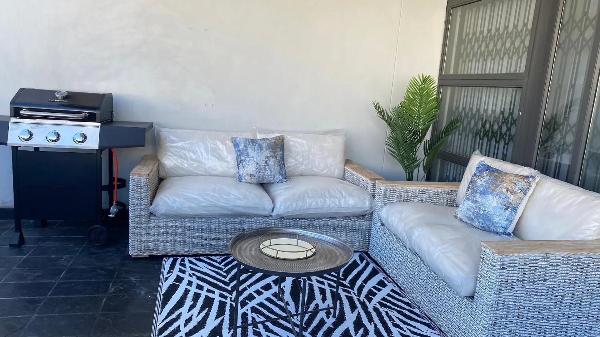 Luxe Living- Flatrock Apartment Cape Town