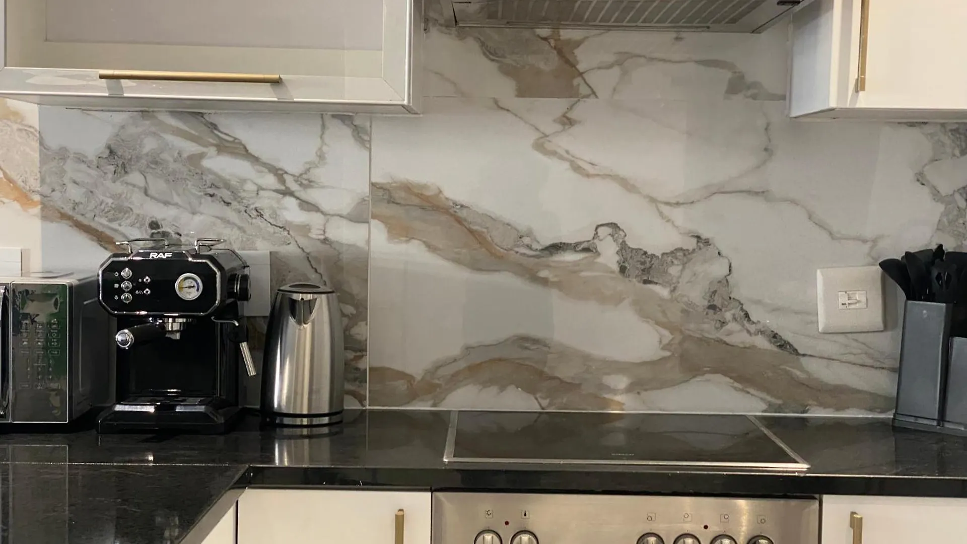 Luxe Living- Flatrock Apartment Cape Town